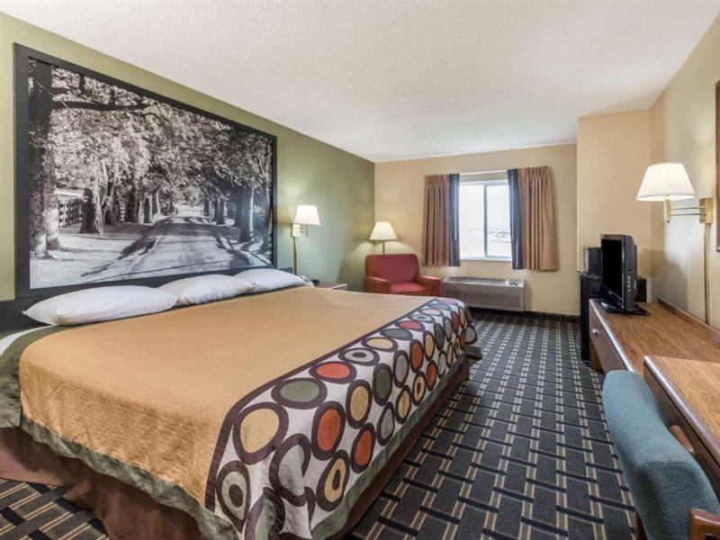 Super 8 By Wyndham Greenville Экстерьер фото