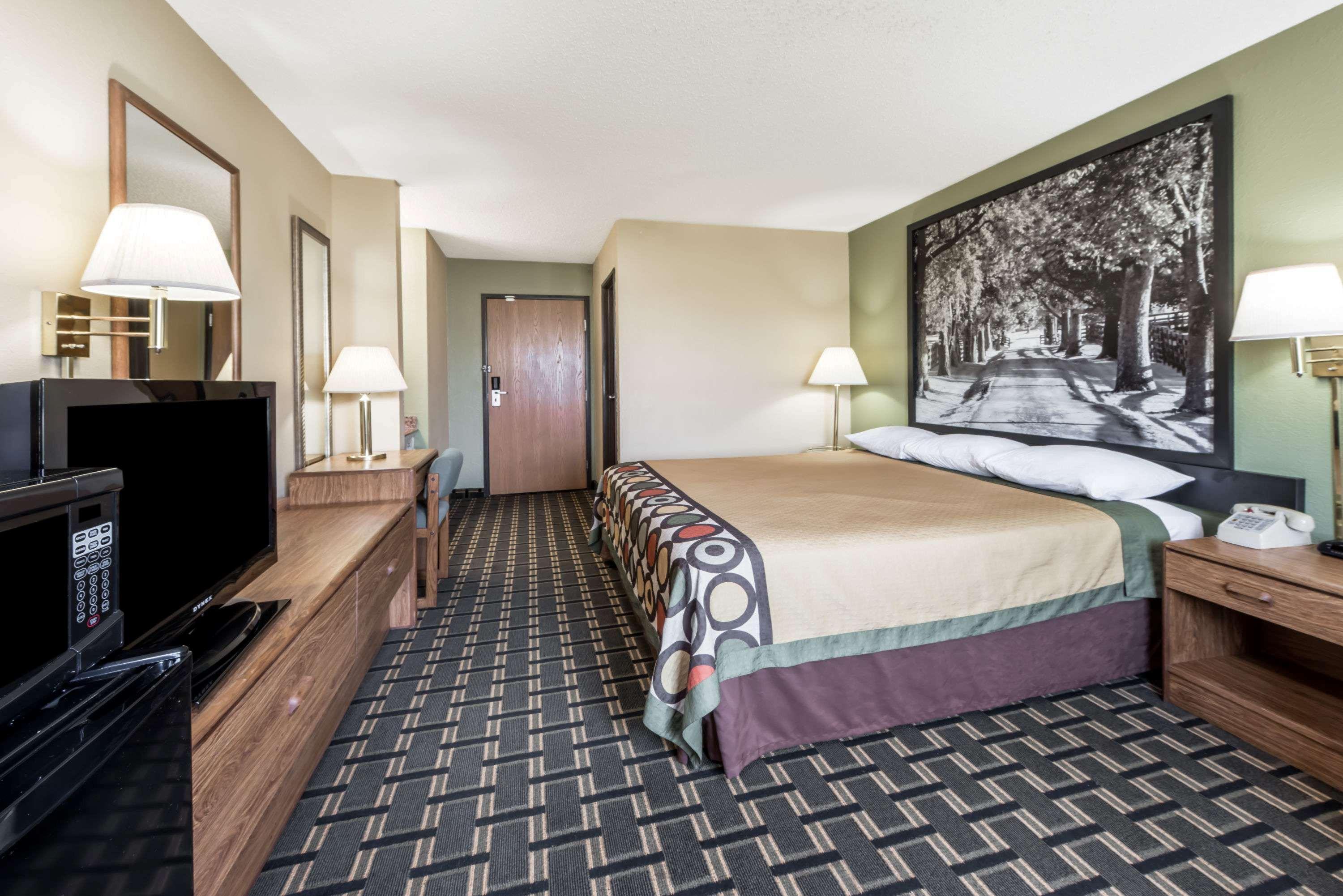 Super 8 By Wyndham Greenville Экстерьер фото