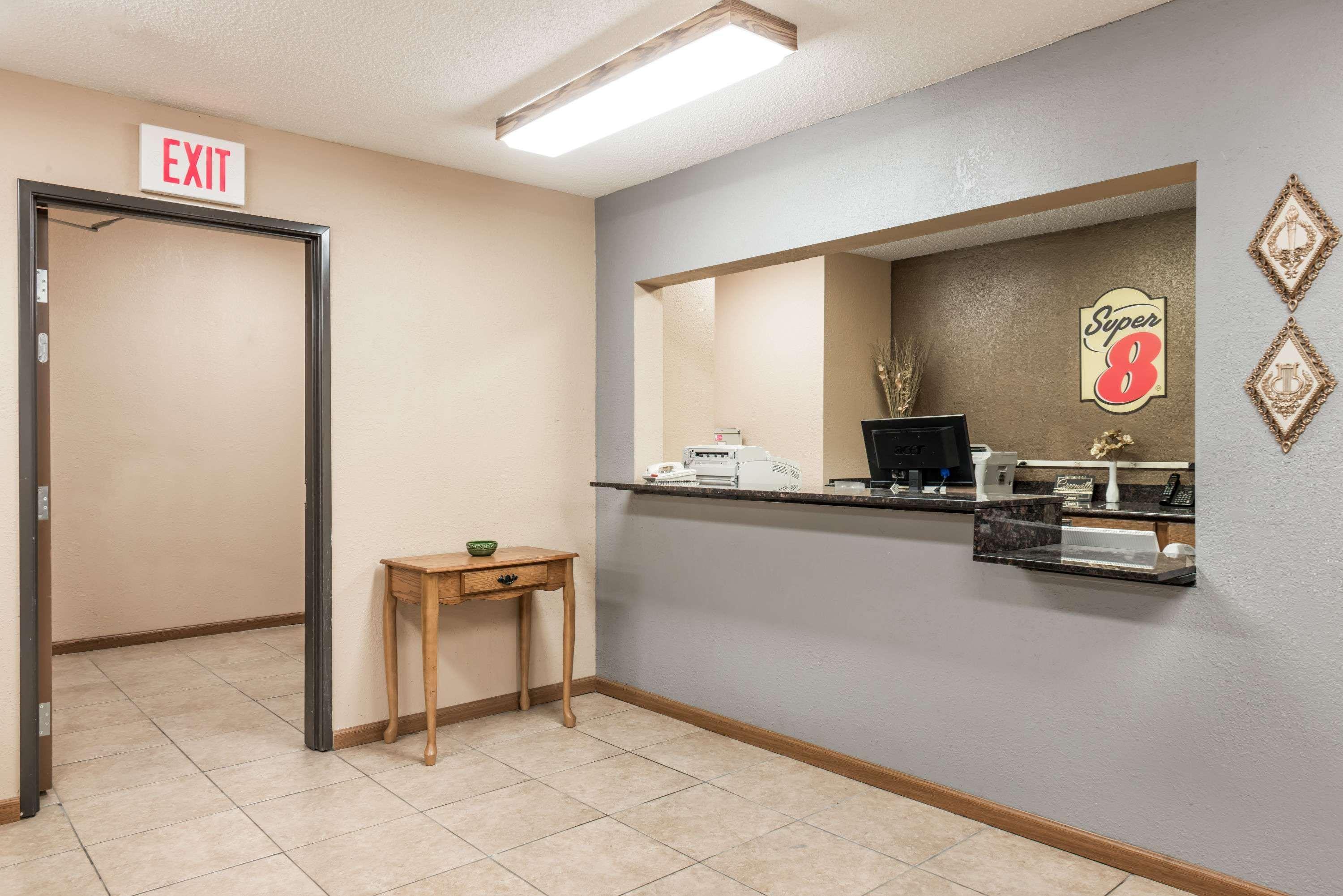 Super 8 By Wyndham Greenville Экстерьер фото